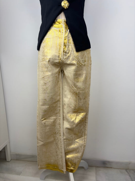 Pantalón dorado