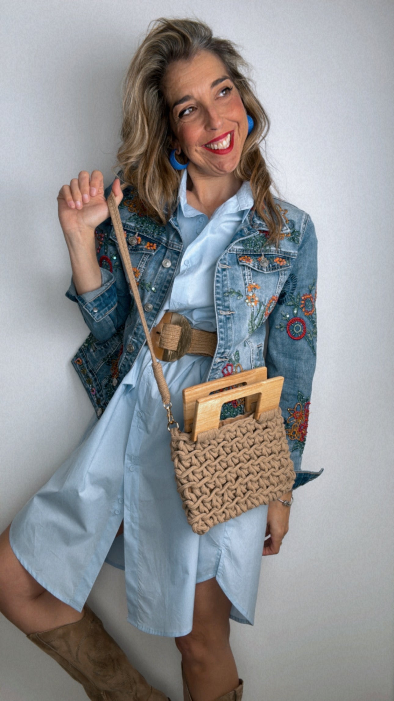 Chaqueta vaquera bordada