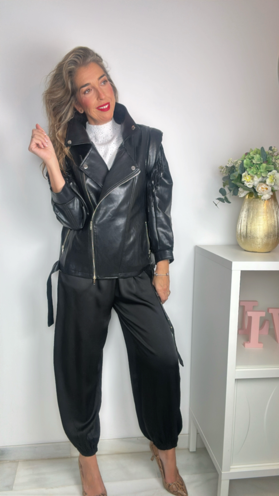 Pantalón fluido bombacho negro