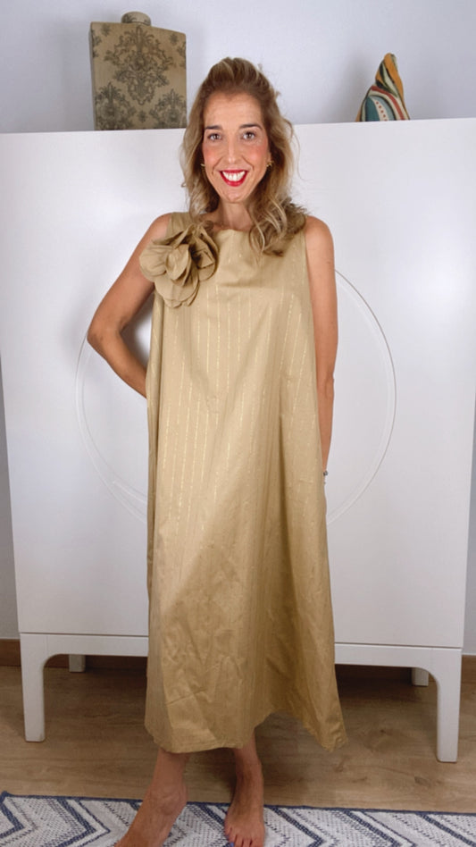 Vestido midi Flor Camel.