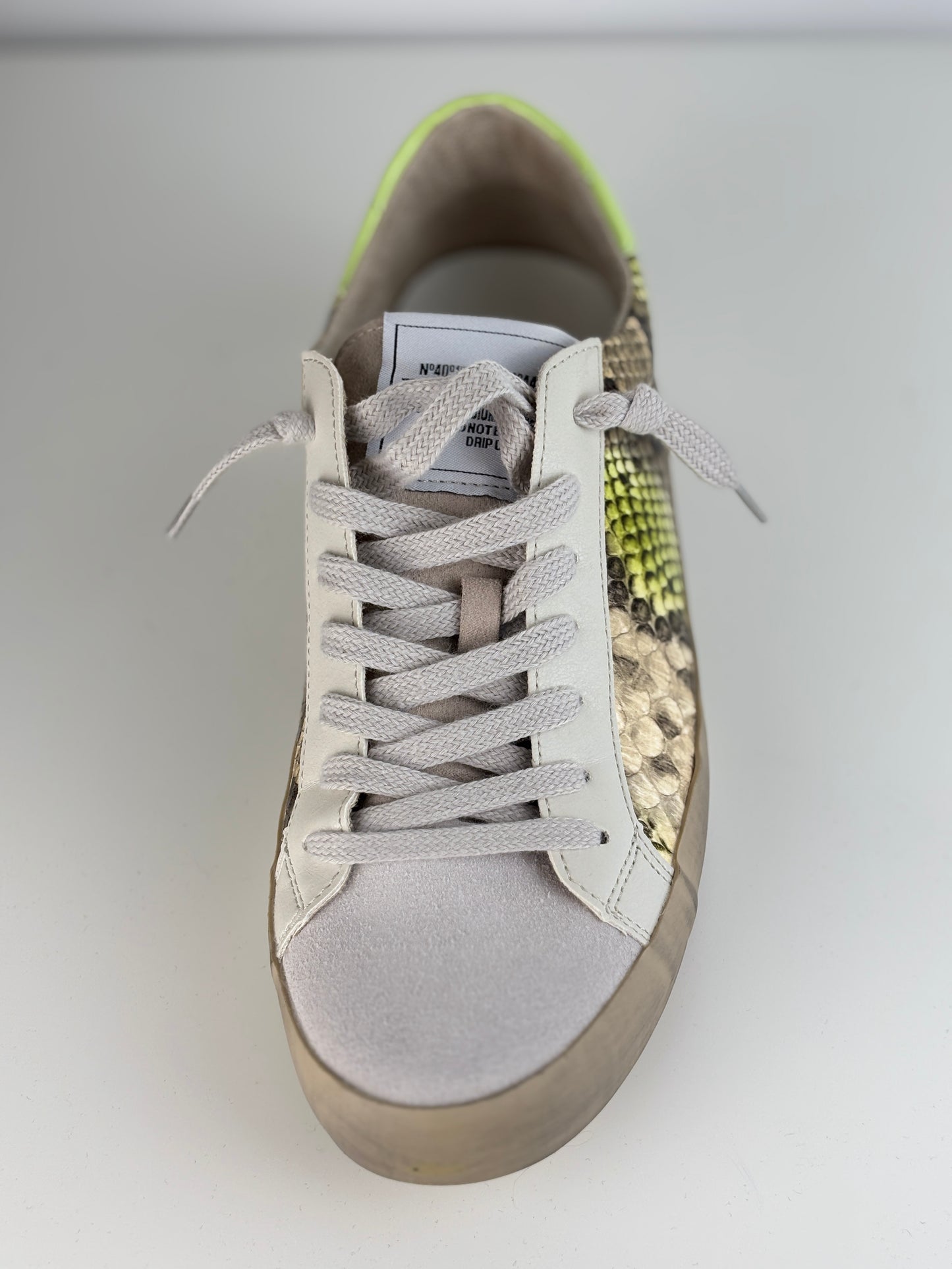 Zapatilla estampado serpiente