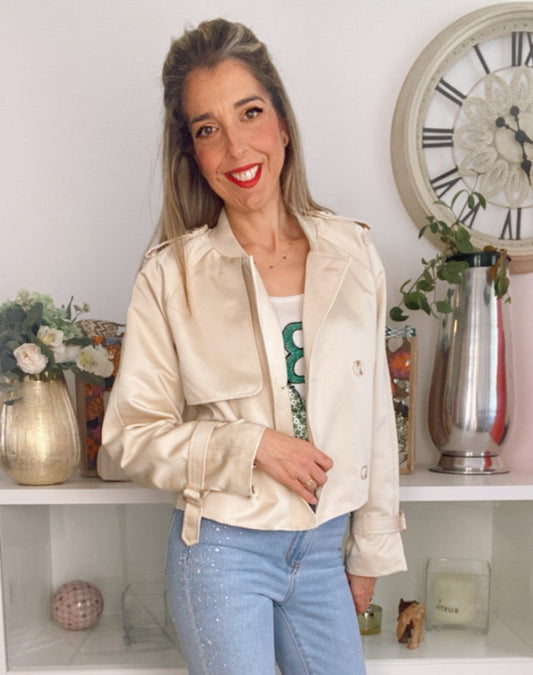 Gabardina corta Champagne