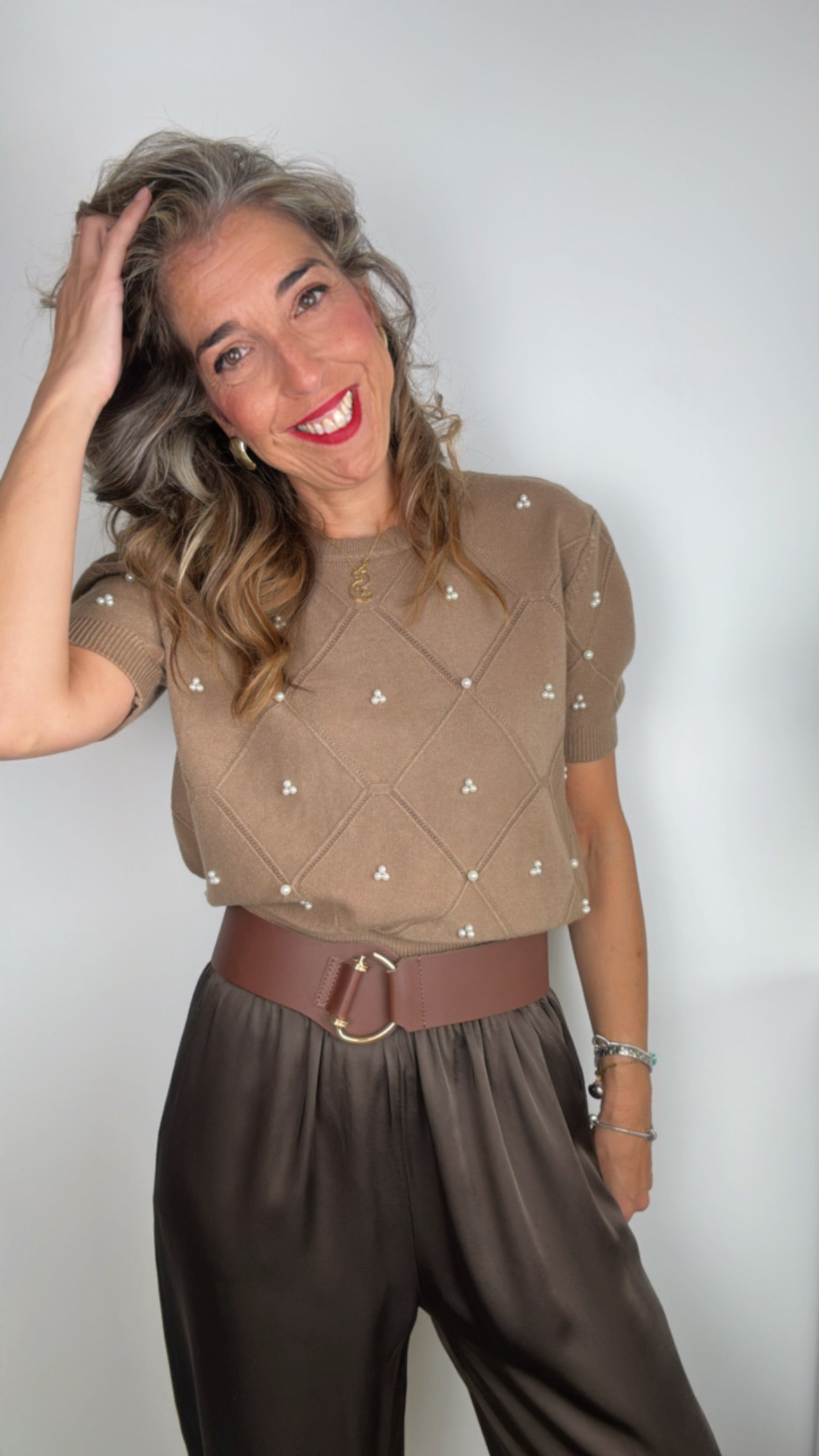 Jersey manga corta perlas marrón