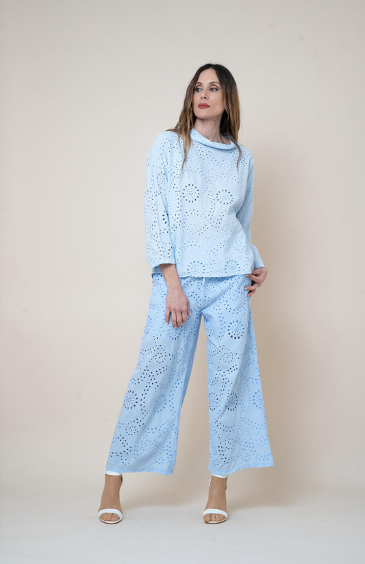 Pantalón bordado inglés azul
