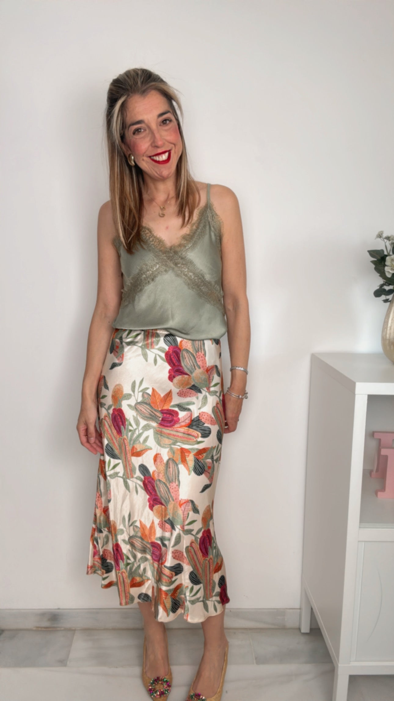 Falda satén estampado verde