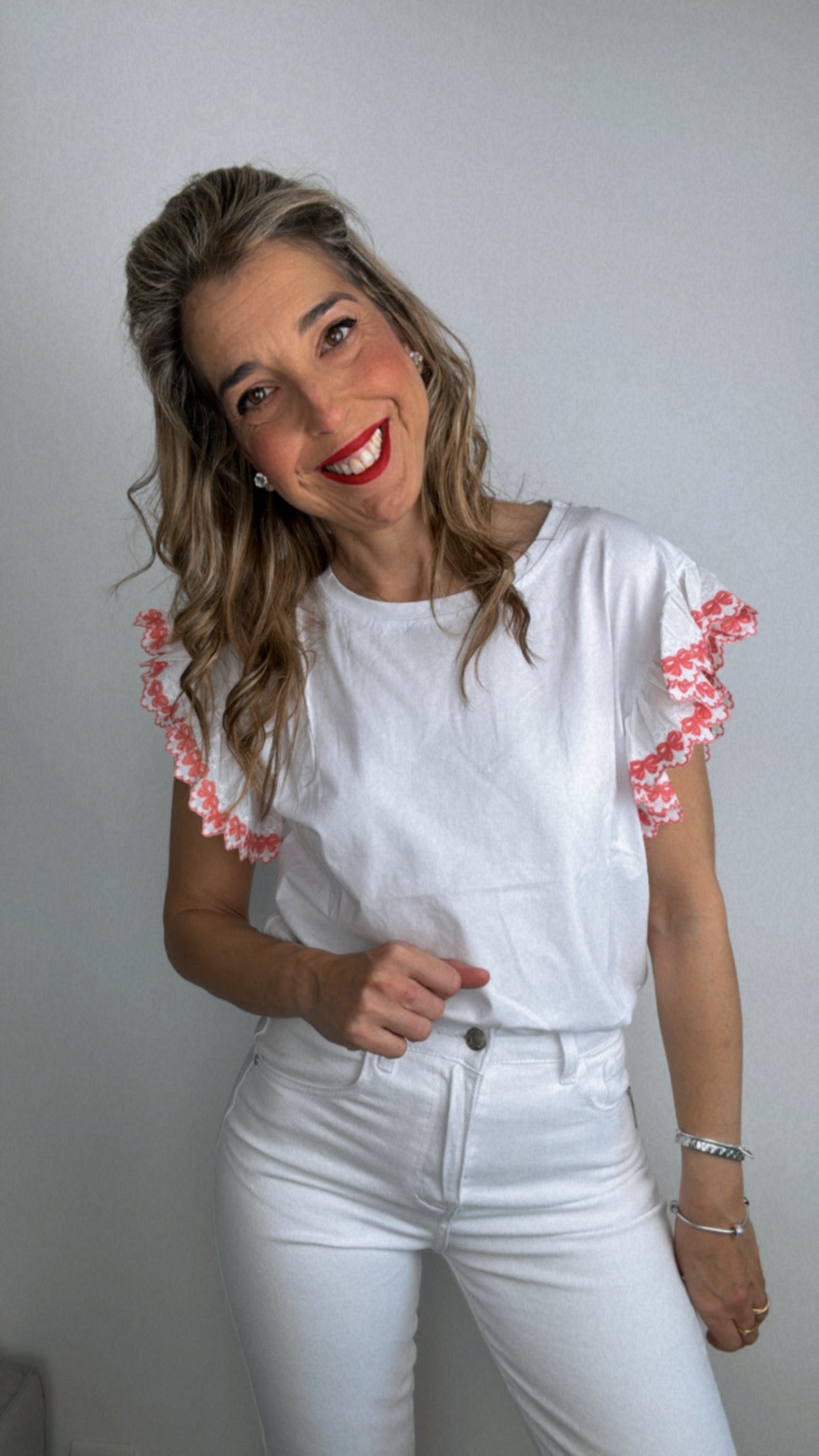 Camiseta manga corta volante rosa