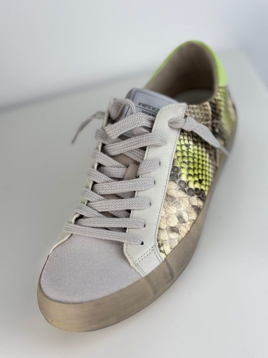Zapatilla estampado serpiente