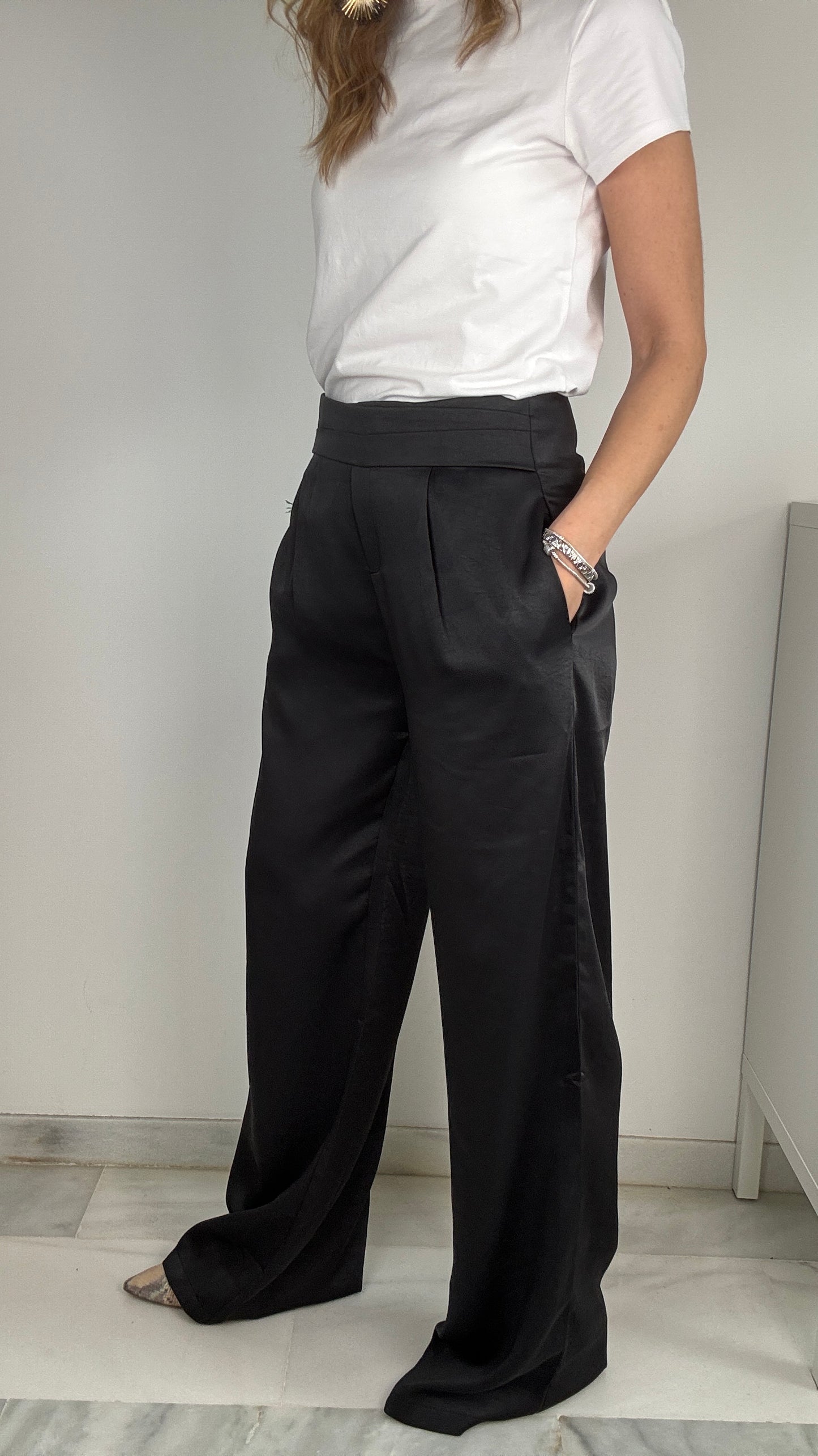 Pantalón negro recto