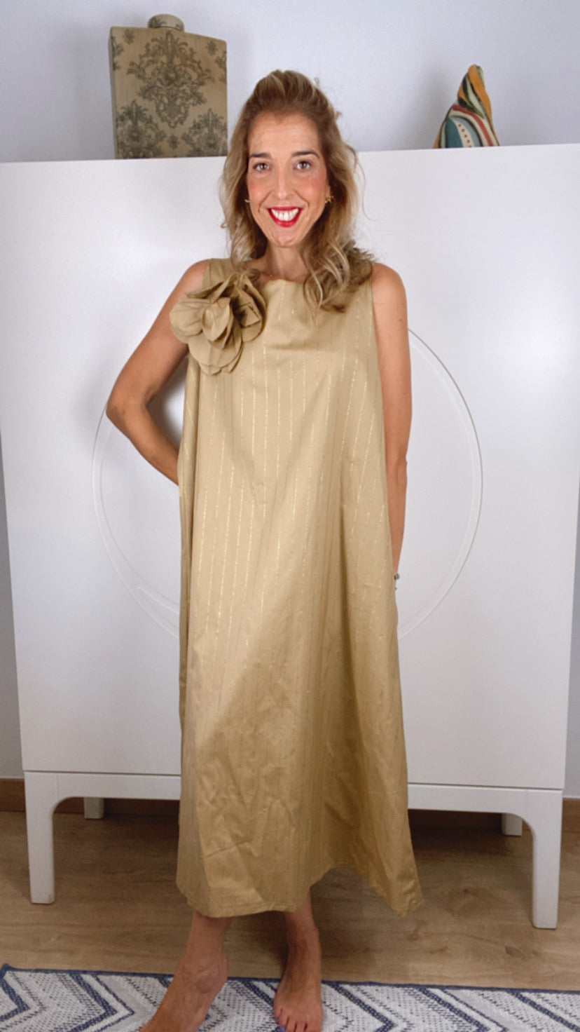 Vestido midi Flor Camel.