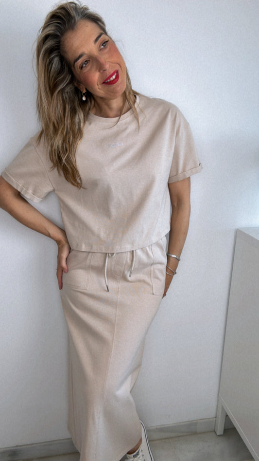 Conjunto falda y top beige