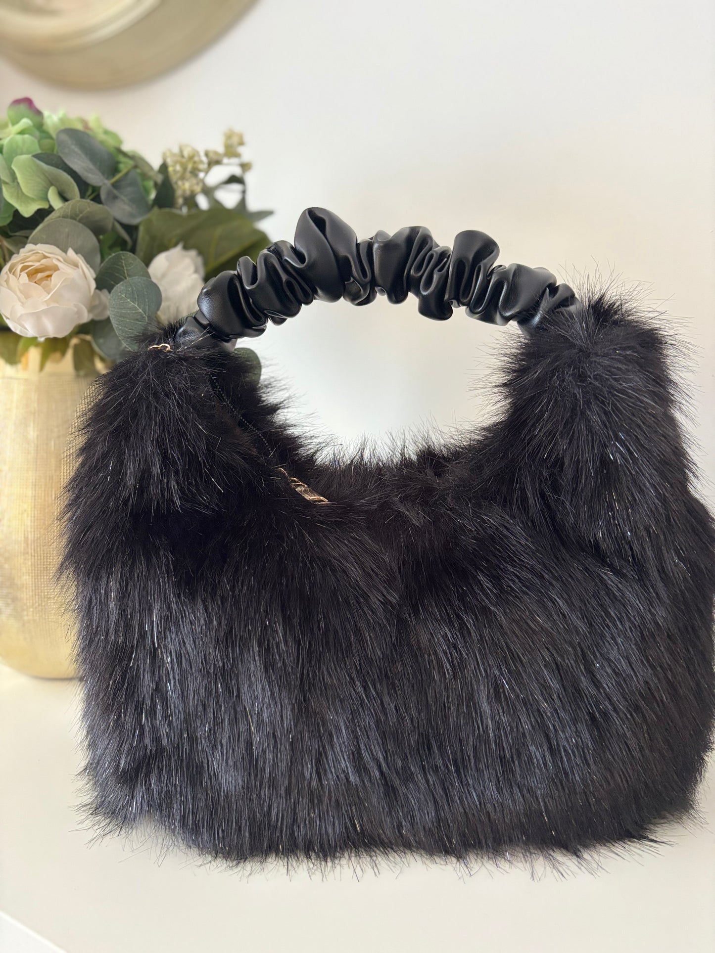 Bolso pelo negro Viviana