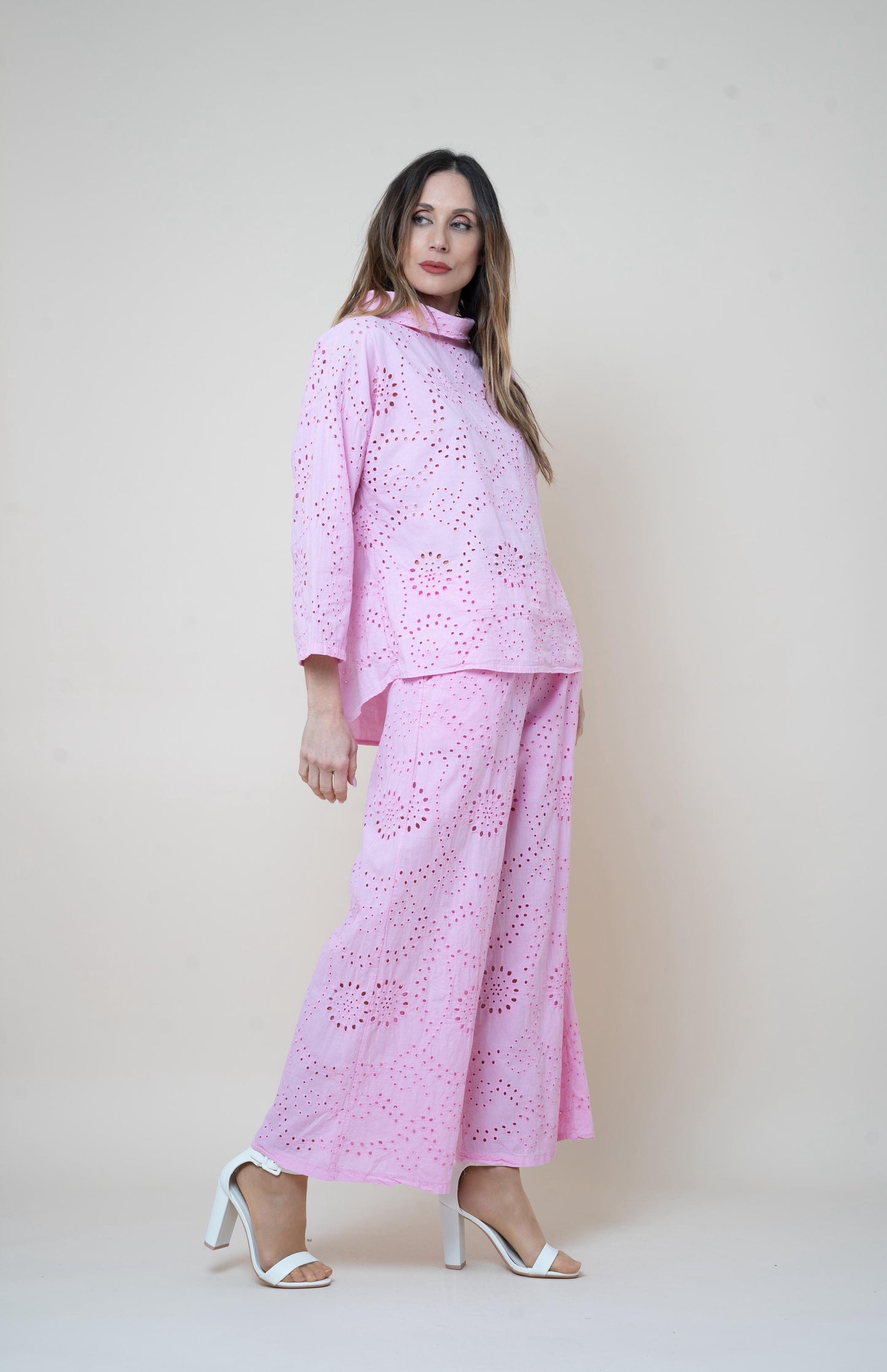 Blusa bordado inglés rosa