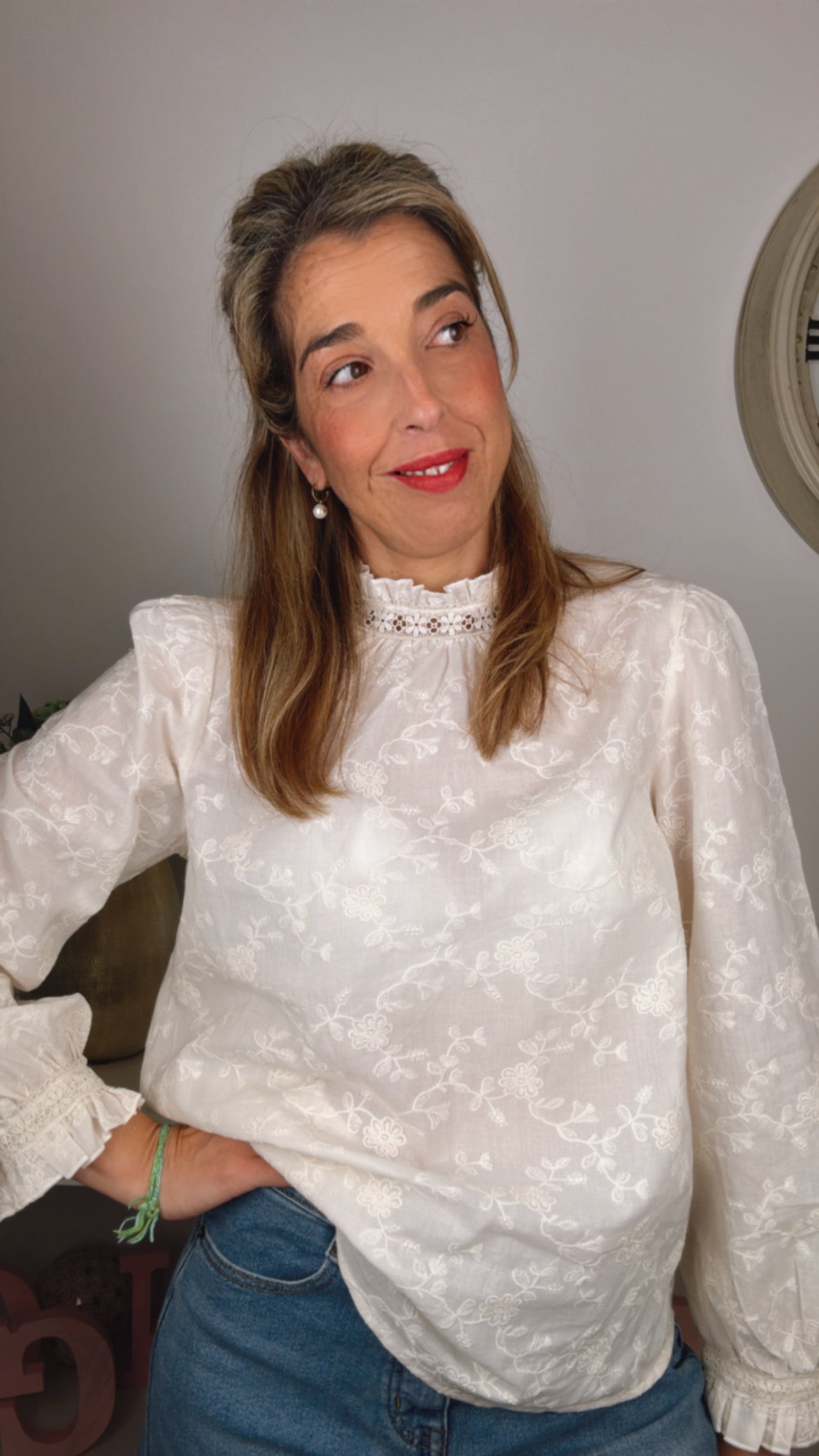 Blusa bordada blanco Roto