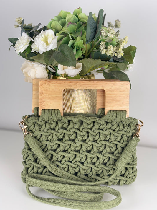 Bolso trenzado verde