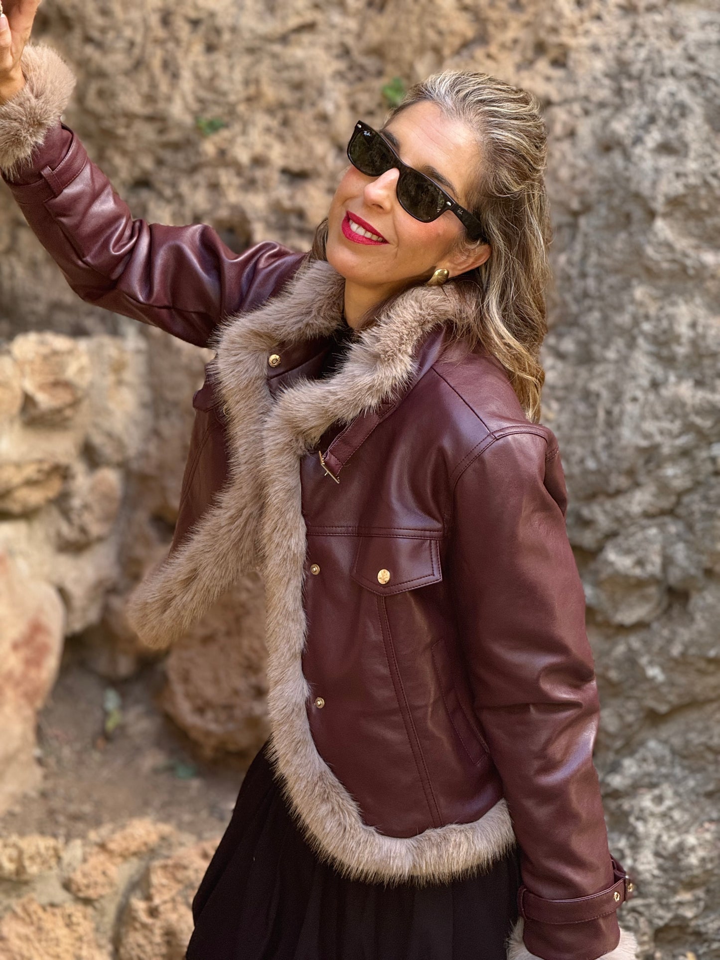Chaqueta pelo burdeos